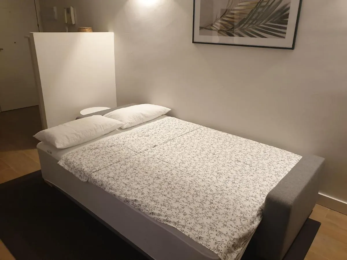 Maxx Apartamento سالو إسبانيا